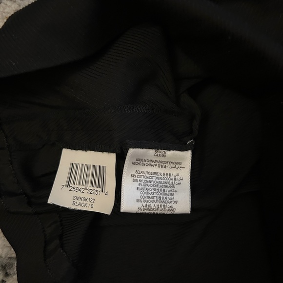 BCBG MAXAZRIA Black White Striped Dress Size 0 - Picture 4 of 12